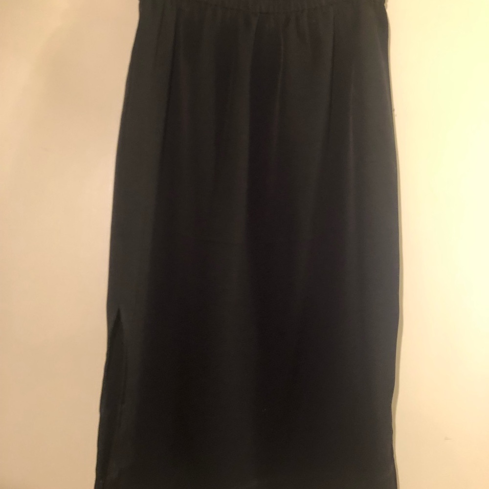 H & M Black formal skirt